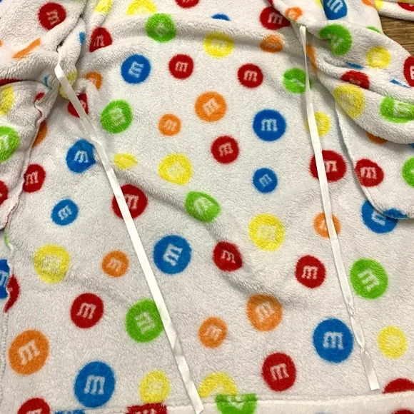 M&Ms Robe - Picture 7 of 8